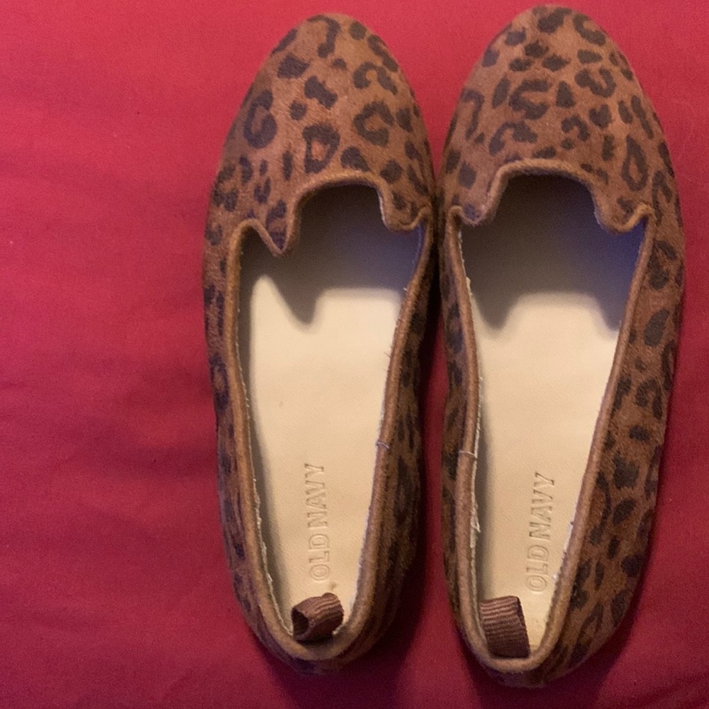 Old Navy little girls size 9 leopard print flats